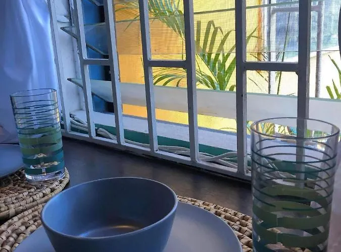 Guest house Somom Mobay